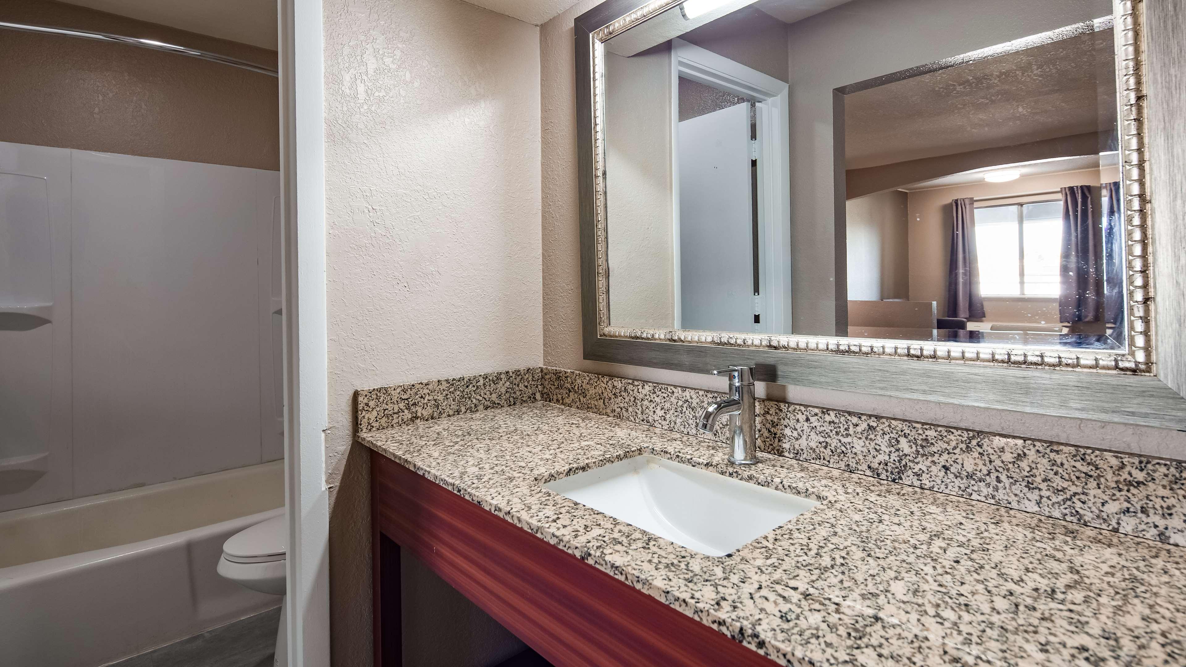Surestay Hotel By Best Western Olathe Kültér fotó